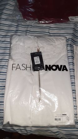 NEW FASHION NOVA