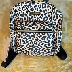 NEW Jessica Simpson backpack purse