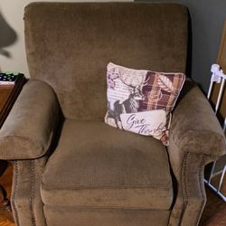 Couch Set.. Love Seat & Recliner 