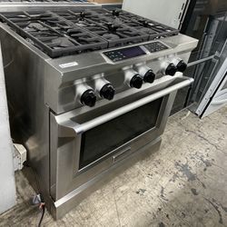 Kitchen Aid Dual Fuel 36” Wide Range Stove