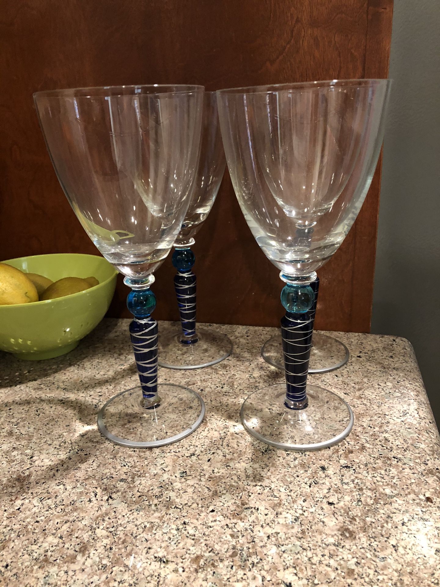 4 Decorative Wine Drink Glasses Retro