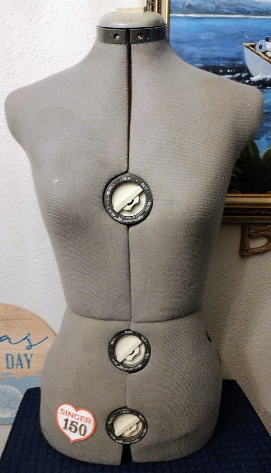 Singer 150-151 Dress Form Mannequin
