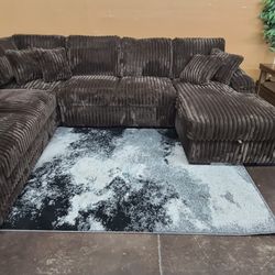 Brown Corduroy Sectional With Pullout Bed 