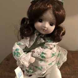 Schmid Irish Musical Porcelain Doll    “When Irish Eyes Are Smiling” 