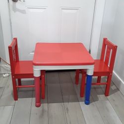 Toddlers Table With Two Chairs 