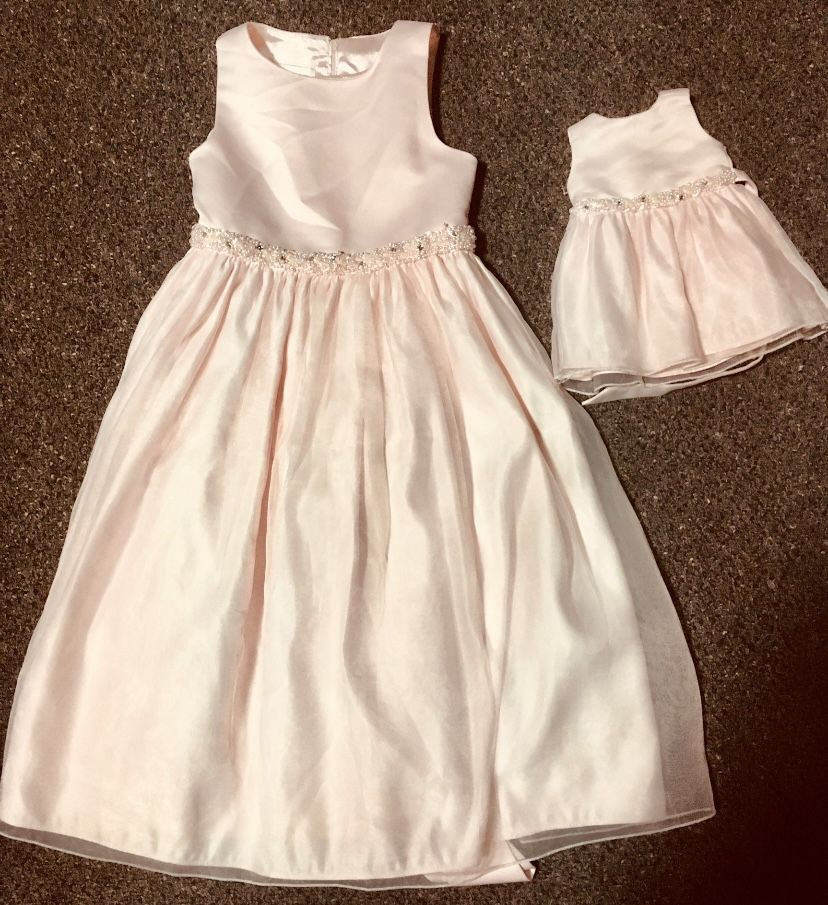 Beautiful Cinderella Girls size 5 pink beaded spring summer Easter dress with matching doll dress 