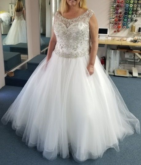 Morilee wedding dress Perfect Condition
