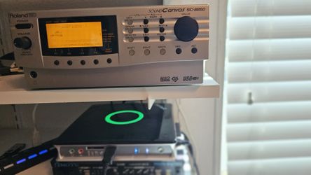 Roland SC-8850 rack module