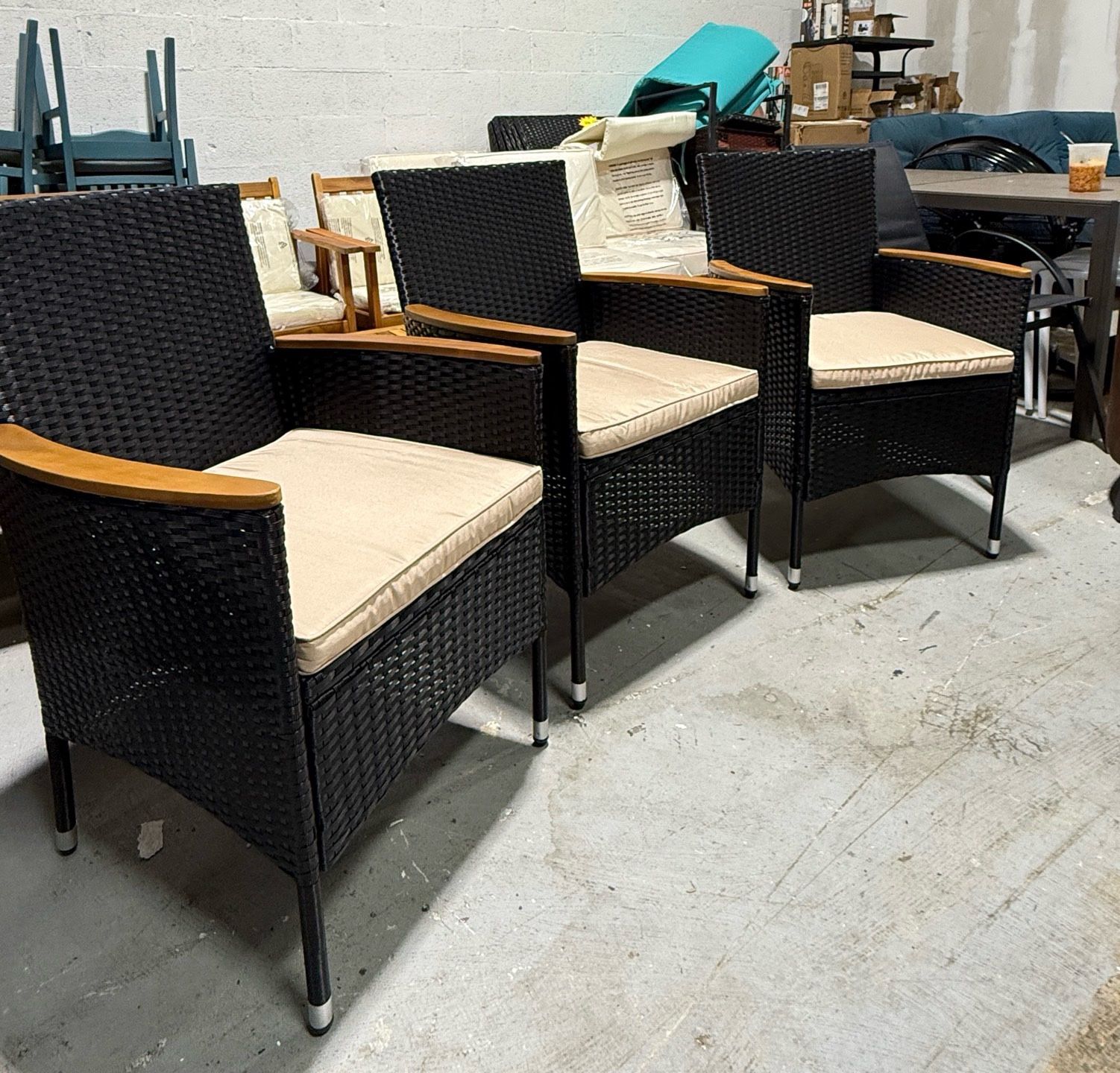 4-Piece Patio Chairs Set with Cushions – Poly Rattan, Black  Upgrade your outdoor seating with this 4-piece patio chair set, crafted from durable blac