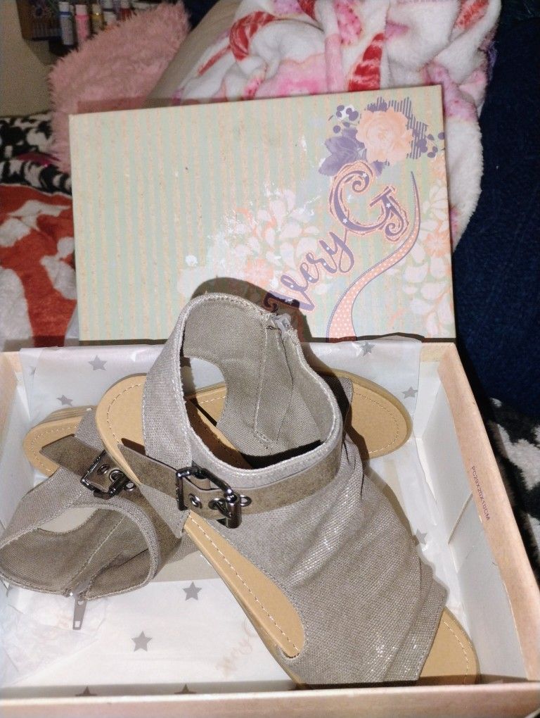 Very G Sandals