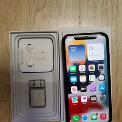 Iphone 11 64gb Unlocked For Any Carrier Excellent Condition 