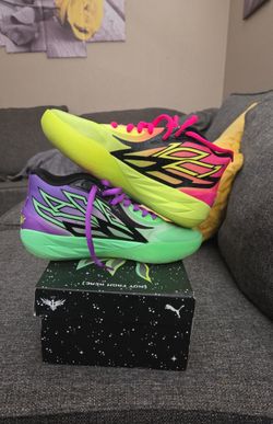 Size 7y Melo Rick and Morty Pumas