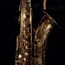 Saxophone 1974 Mark Vl made in Paris France no dents tenor