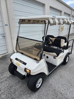CLUB CART GOLF CART 4 PASSENGERS