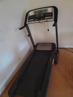 GOLD S GYM TRAINER 550 TREADMILL 265.00 for Sale in Homeland CA OfferUp