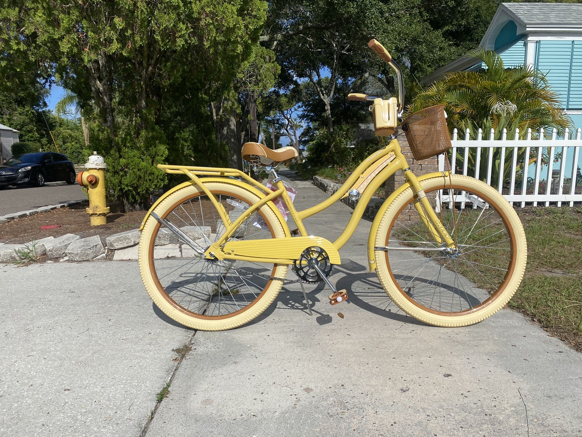 26” Huffy Ladies Cruiser Bike