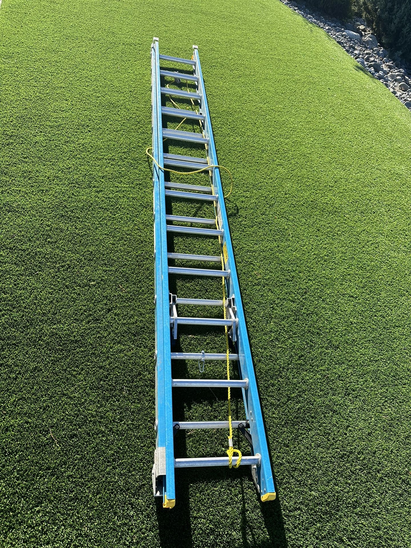 24’ Werner Fiberglass Extendable Ladder