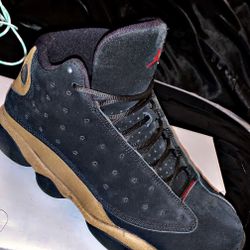 Jordan Retro 13’s “Olive” !! Size 11