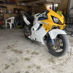 2000 Honda Cbr
