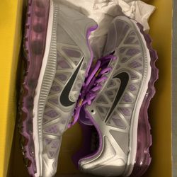 Women’s Air Max+ 2011 Size 9