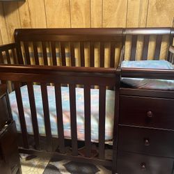 Mini Crib With Attached Changing Table