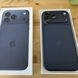 Like New in Box AT&T / Cricket iPhone 17 Pro Max 256GB Blue. 