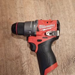 New Milwaukee M12 FUEL 12V Brushless 1/2 in. Hammer Drill (3404-20)