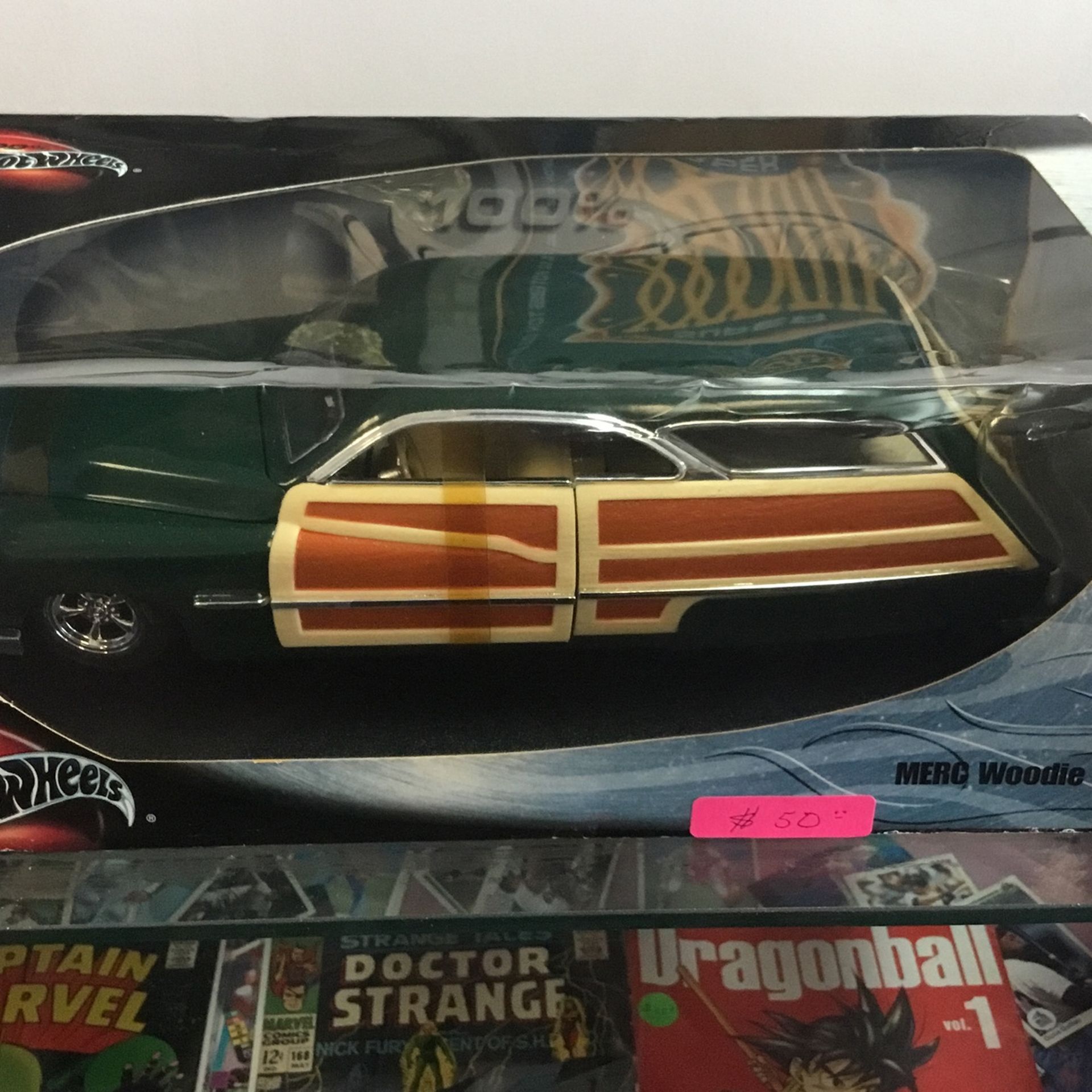 Hot Wheels Mercury Woodie 1950 1:18