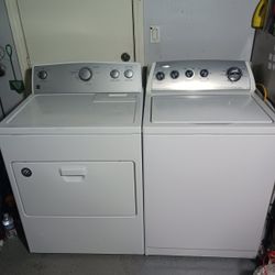 Whirlpool Washer And Kenmore 500 Series Gas Dryer  