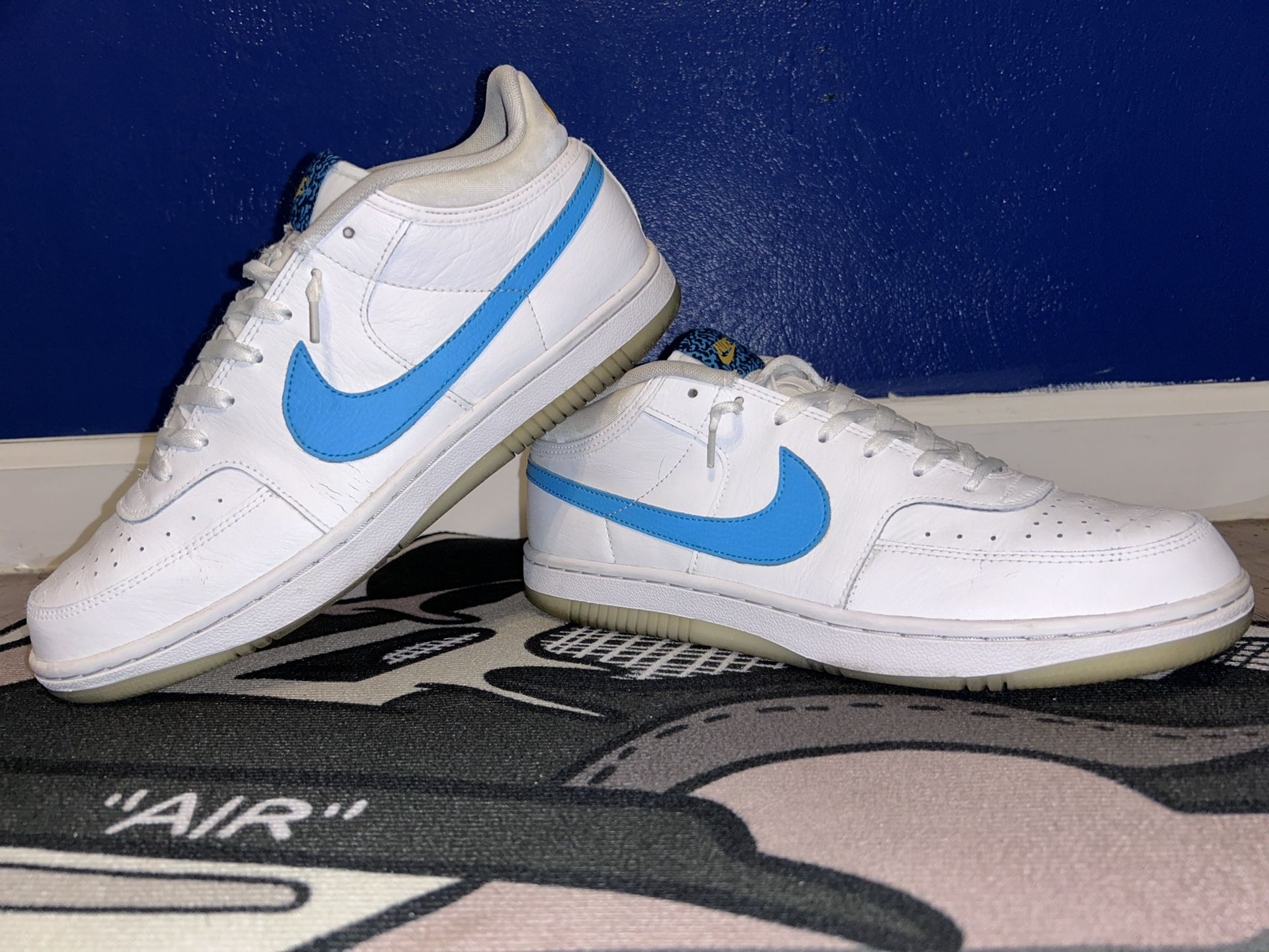 Size 10.5 Nike Sky Force 3/4 White Blue Fury