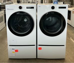 LG 5.0 cu. ft. Washer w/Al Digital Dial, Steam, TurboWash360; 7.4 cu. ft. Vented Electric Dryer w/TurboSteam, Al Sensor Dry