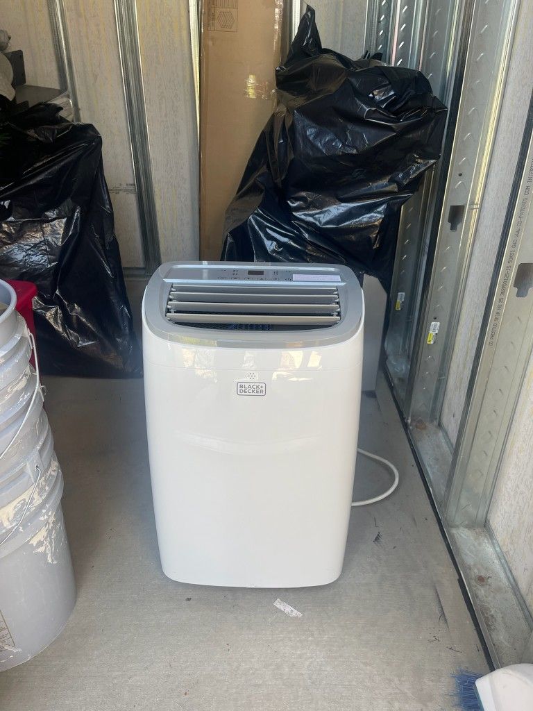 Black and Decker Portable Air Conditioner 8000 BTUs