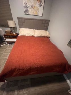 Bed frame Queen