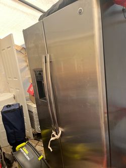 GE Stainless Steel Side-by-Side Refrigerator