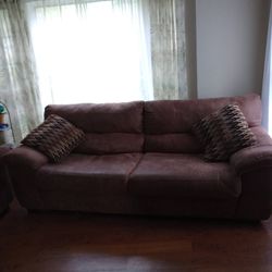 REDUCED Couch and Loveseat With 4 Pillows