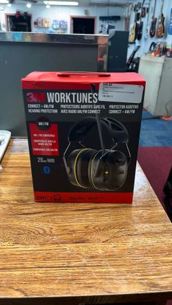 3M Worktunes Hearing Protection w/ Bluetooth and AM/FM