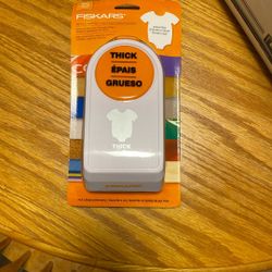 Fisker‘S Baby Onesie Paper Punch