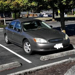 2003 Ford Taurus