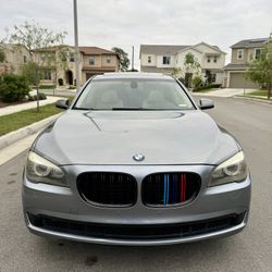 2013 BMW 740i