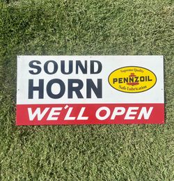 Vintage 1979 Original Pennzoil “Sound Horn” Oil Gas Metal Tin Sign