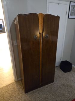 Armoire