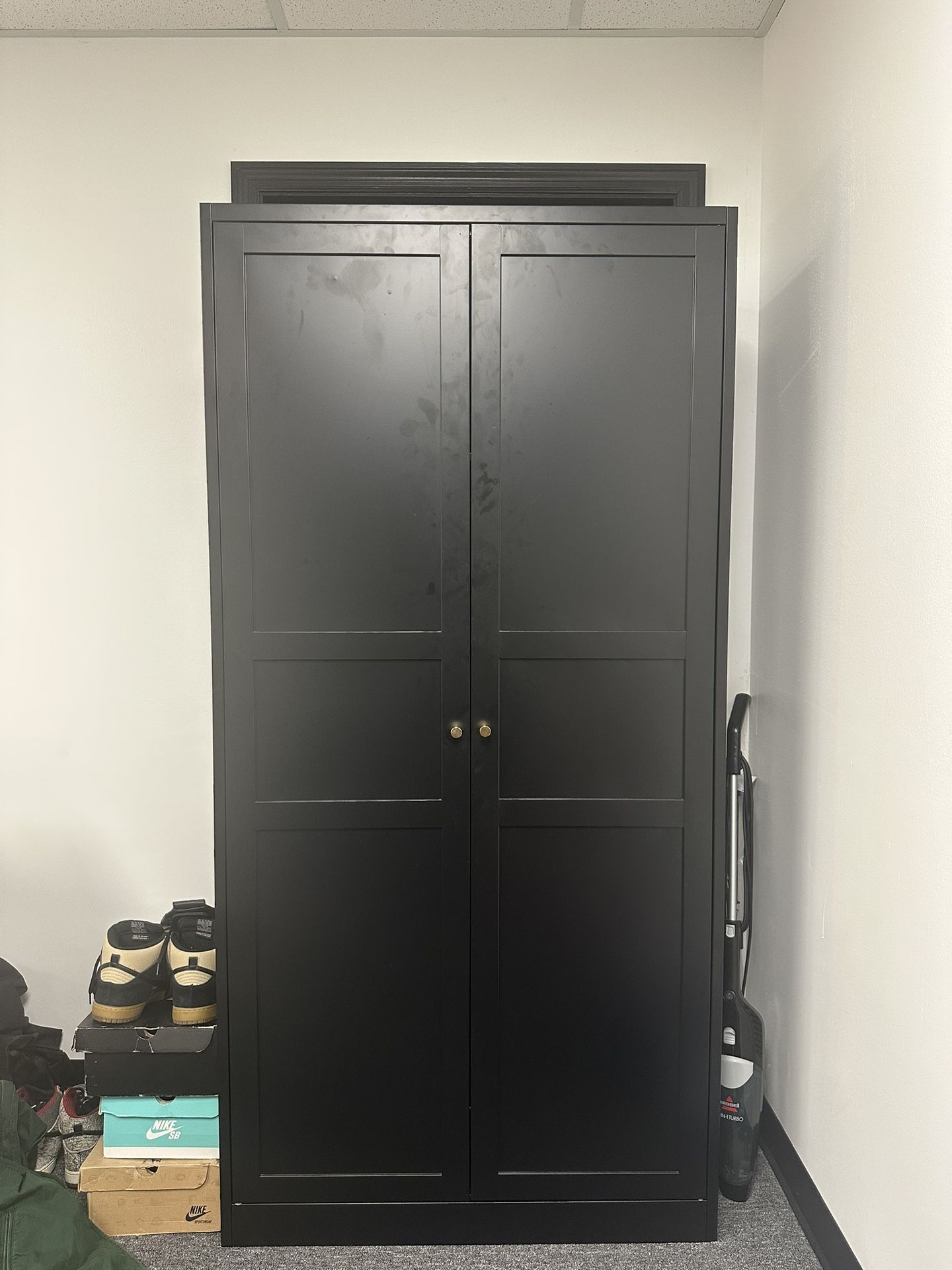 Closet/storage