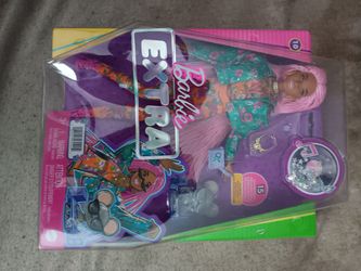 New In Box Barbie/Barbie Sets Cheaper The More You Buy