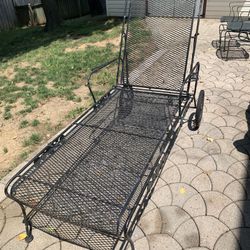 Vintage Iron  black/Green Wheelie  Patio Lounger  (1) 