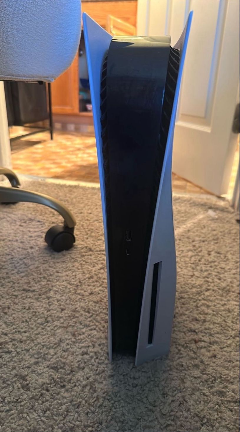 REGULAR PS5 ( 2 OF THEM ) ACCEPTING OFFERS ‼️