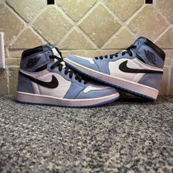 -Jordan 1 “ University blue” -Size 9M -No box -VNDS