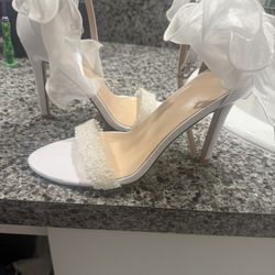 white heel worn for  wedding for 2 hours 