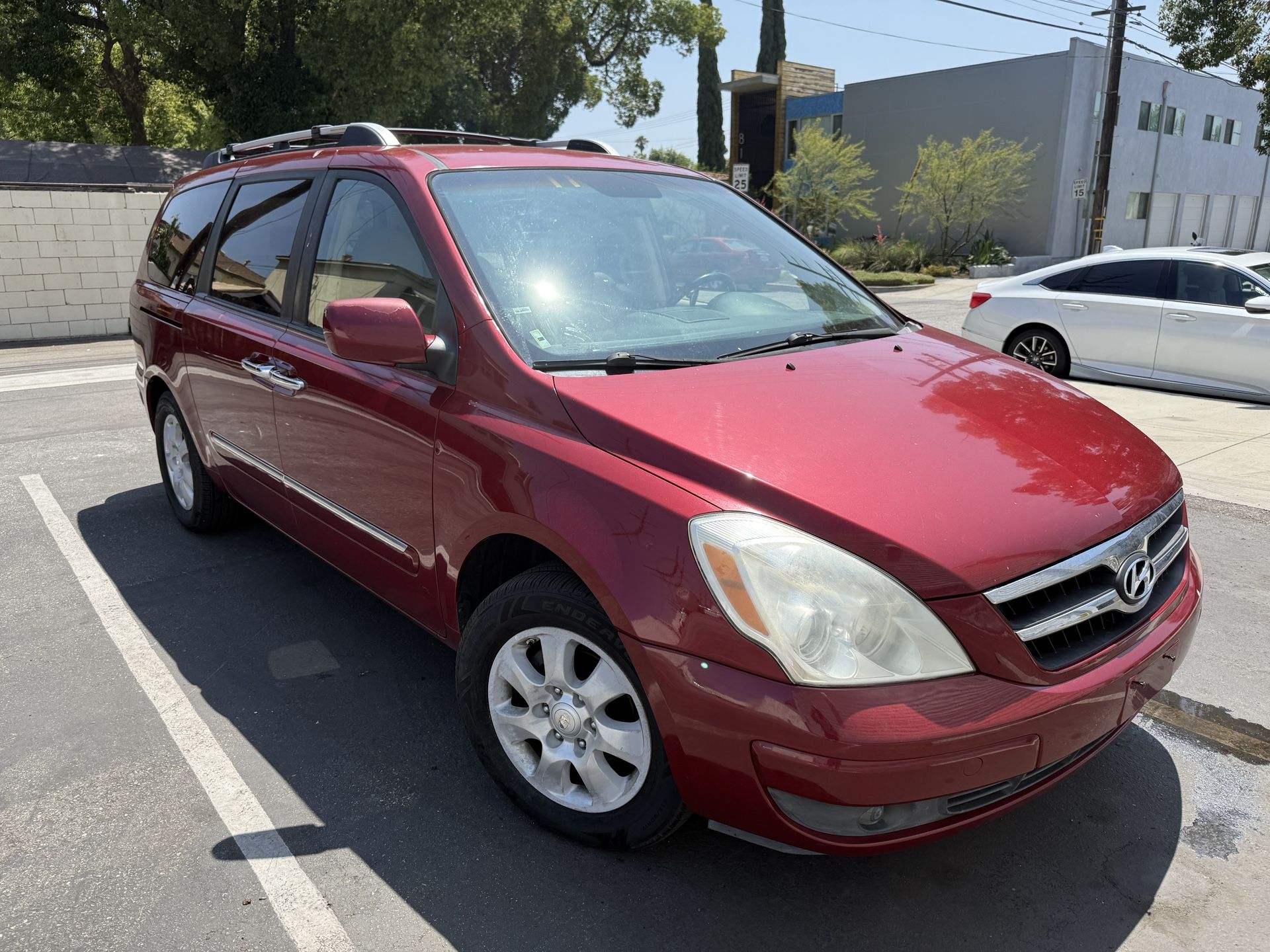 2007 Hyundai Entourage