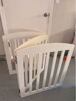 Baby gate