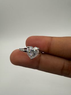 Moissanite Engagement/Promise Ring Heart Shape VVS1 2.0 Carat S925